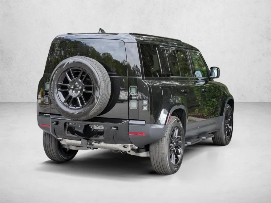 2026 Land Rover Defender 110 S photo 1