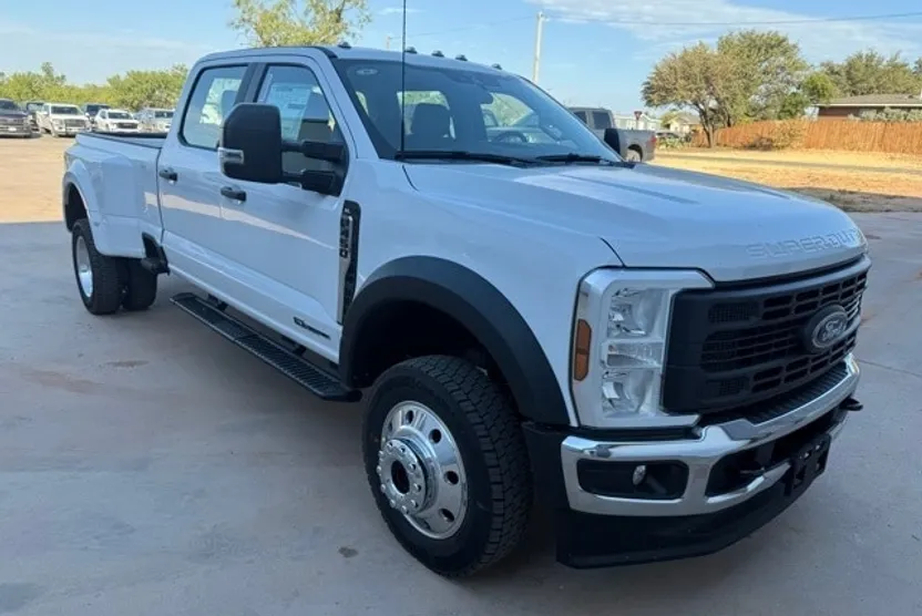 2026 Ford F-450 photo 1
