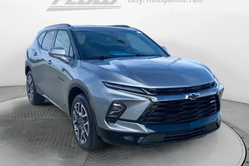 2025 Chevrolet Blazer RS photo 1