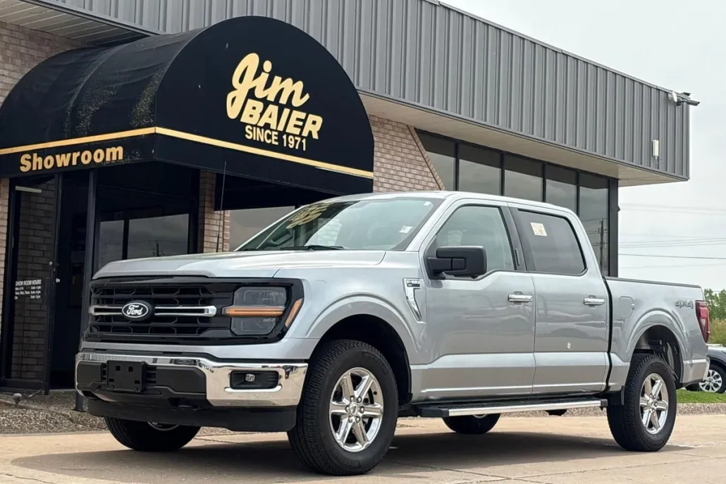 2024 Ford F-150 XLT photo 1