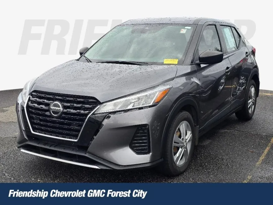 2021 Nissan Kicks S photo 1