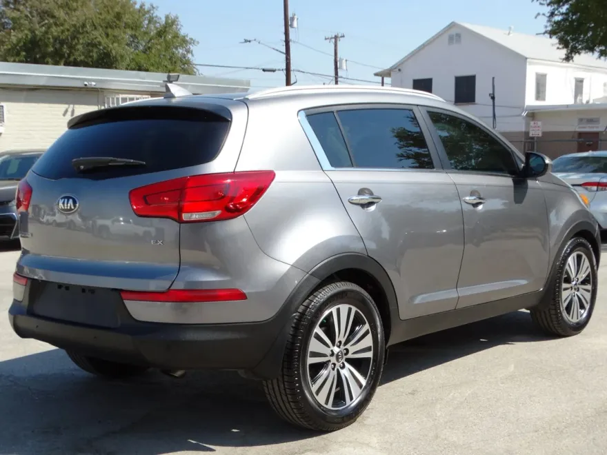 2016 Kia Sportage EX photo 1