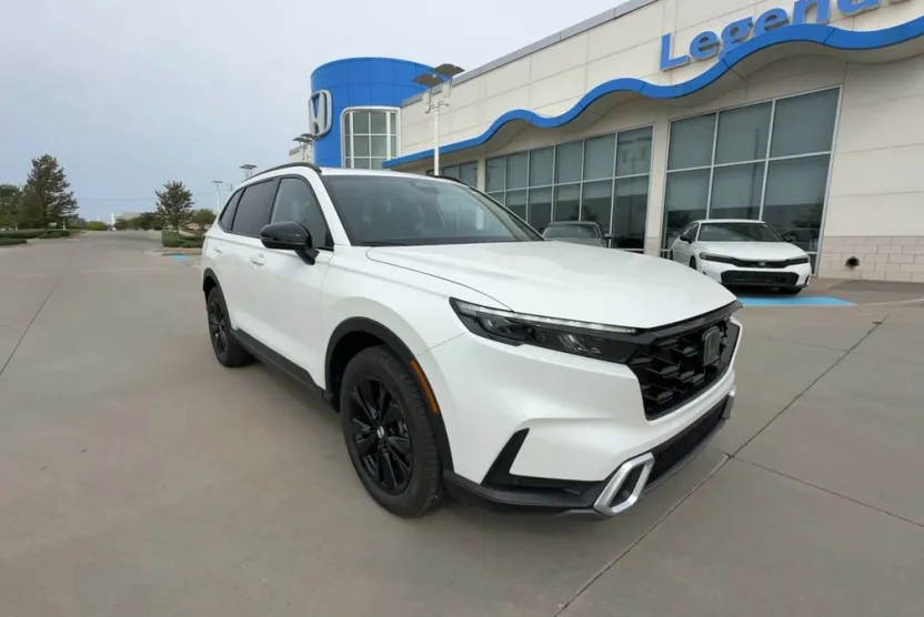 2026 Honda CR-V Hybrid Sport Touring photo 1
