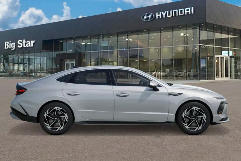 2026 Hyundai Sonata SEL Sport photo 1