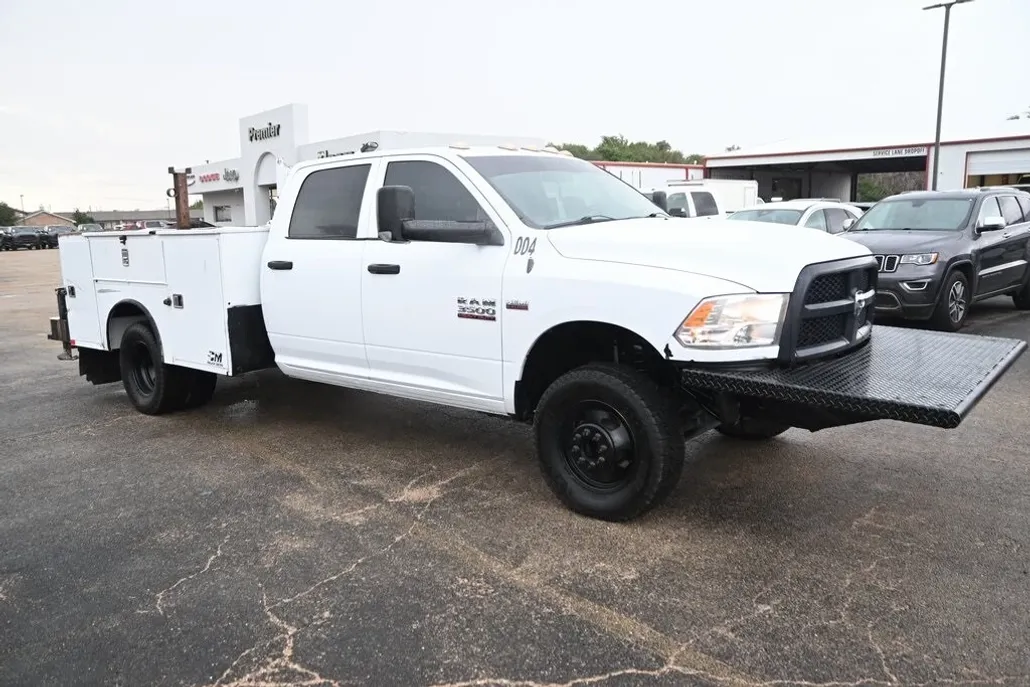 2017 Ram 3500 Tradesman SLT Laramie photo 1