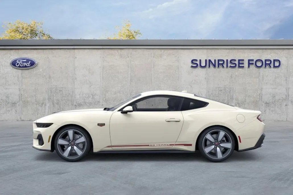 2025 Ford Mustang GT Premium photo 1