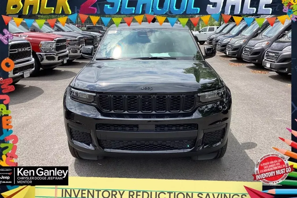 2025 Jeep Grand Cherokee Altitude photo 1