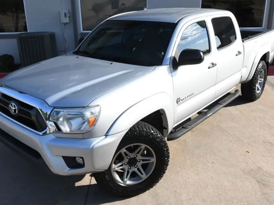2013 Toyota Tacoma V6 SR5 photo 1
