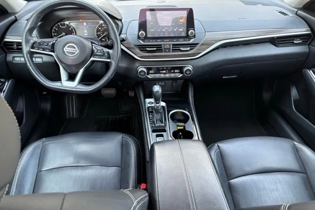 2022 Nissan Altima 2.5 SL photo 1