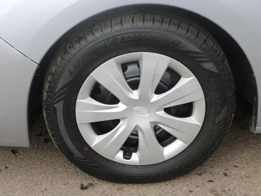 2015 Subaru Impreza Base photo 1