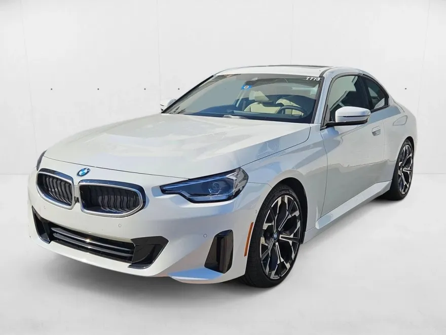 2025 Bmw 230i Coupe photo 1