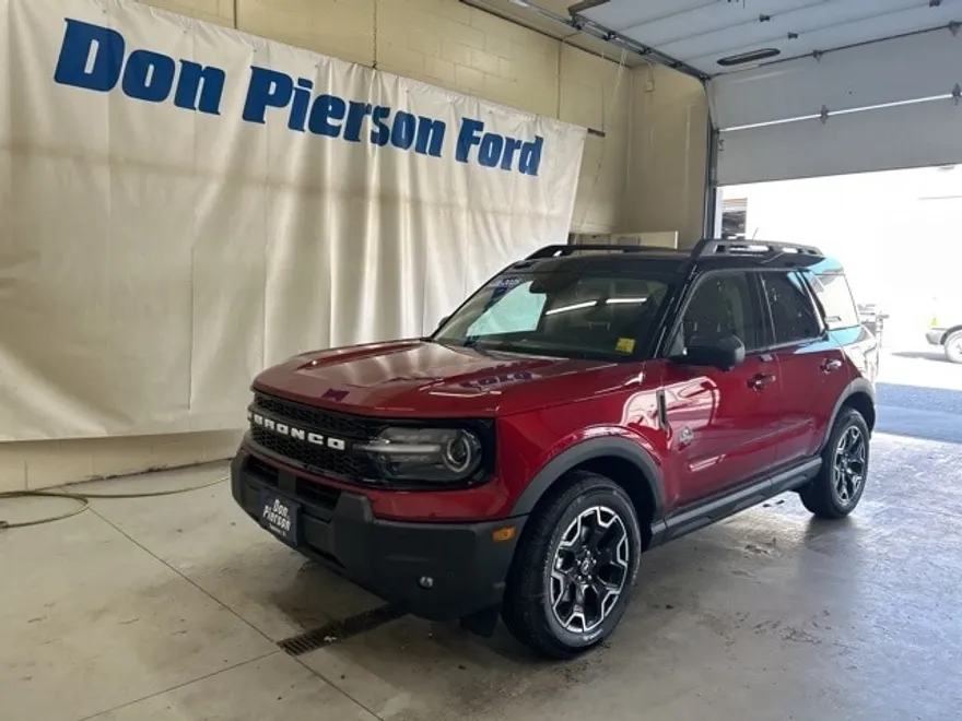 2025 Ford Bronco Sport Outer Banks photo 1
