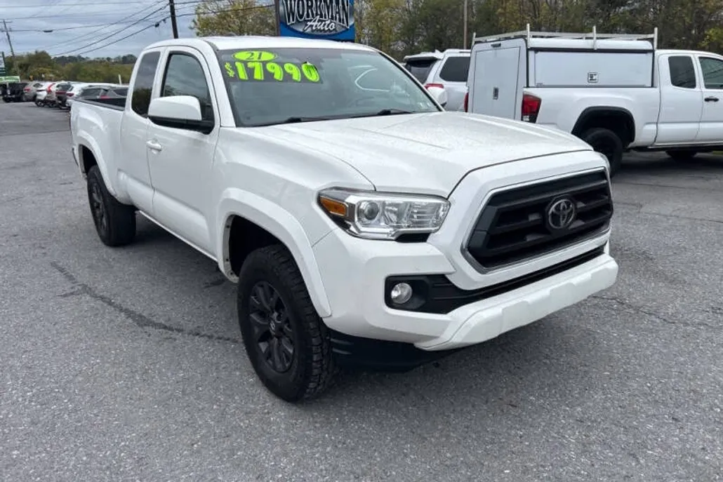 2021 Toyota Tacoma Access Cab photo 1