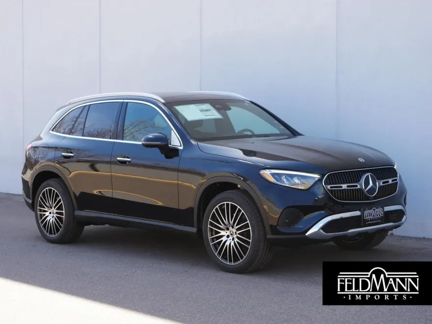 2025 Mercedes Benz GLC 300 4MATIC photo 1