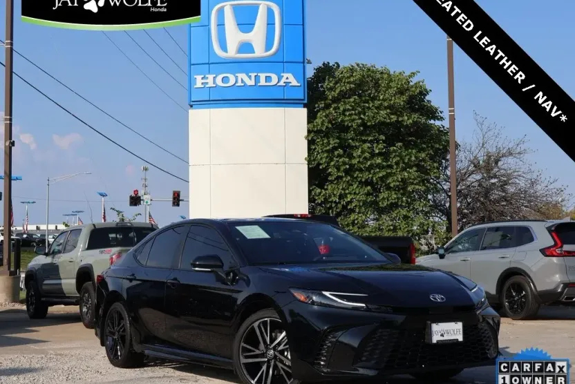 2025 Toyota Camry XSE photo 1