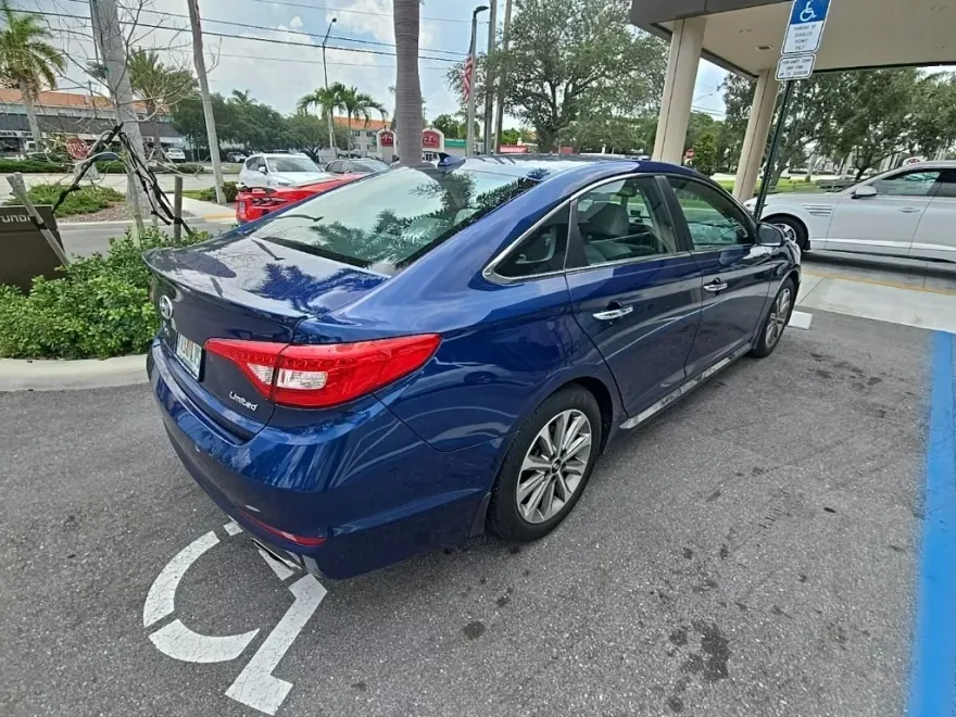 2017 Hyundai Sonata Limited photo 1