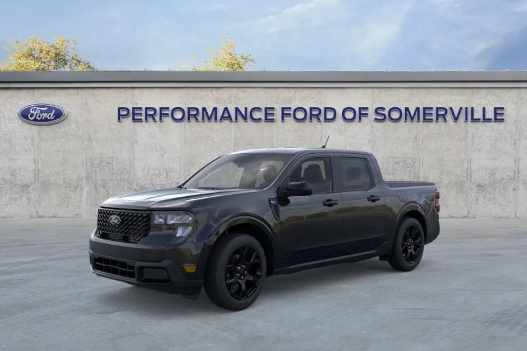 2025 Ford Maverick XLT photo 1
