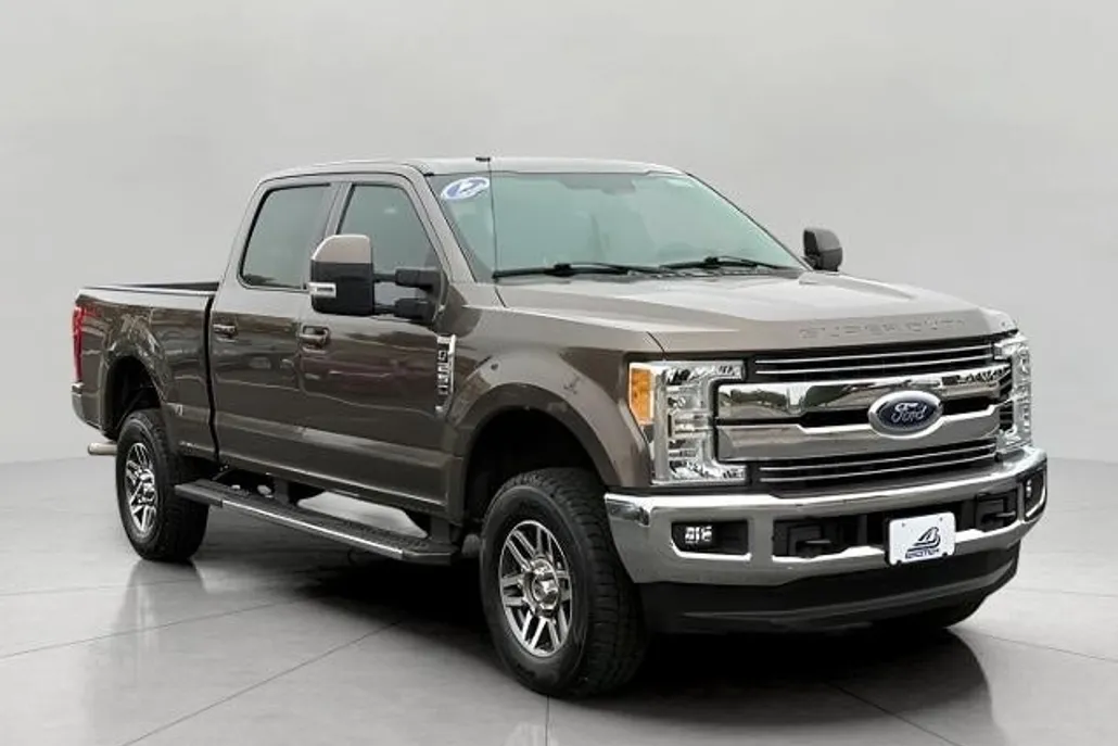 2017 Ford F-250 Lariat photo 1