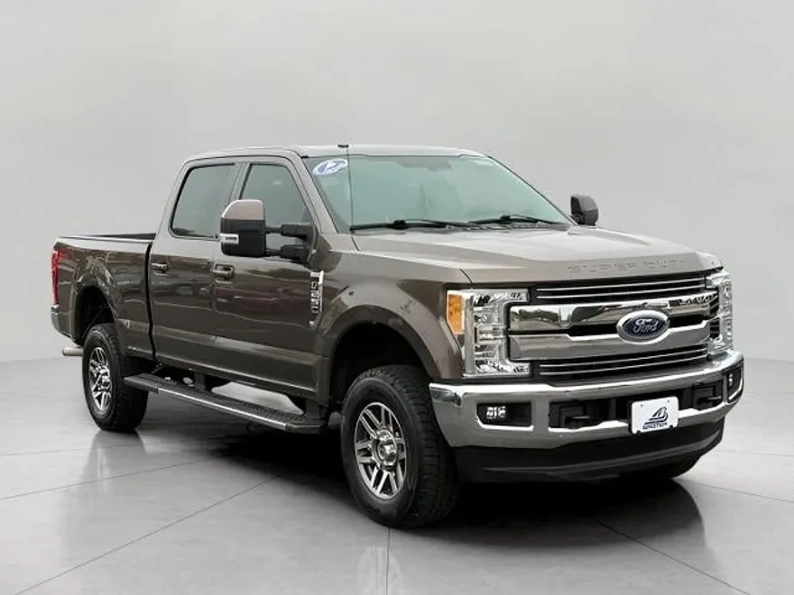 2017 Ford F-250 Lariat photo 1