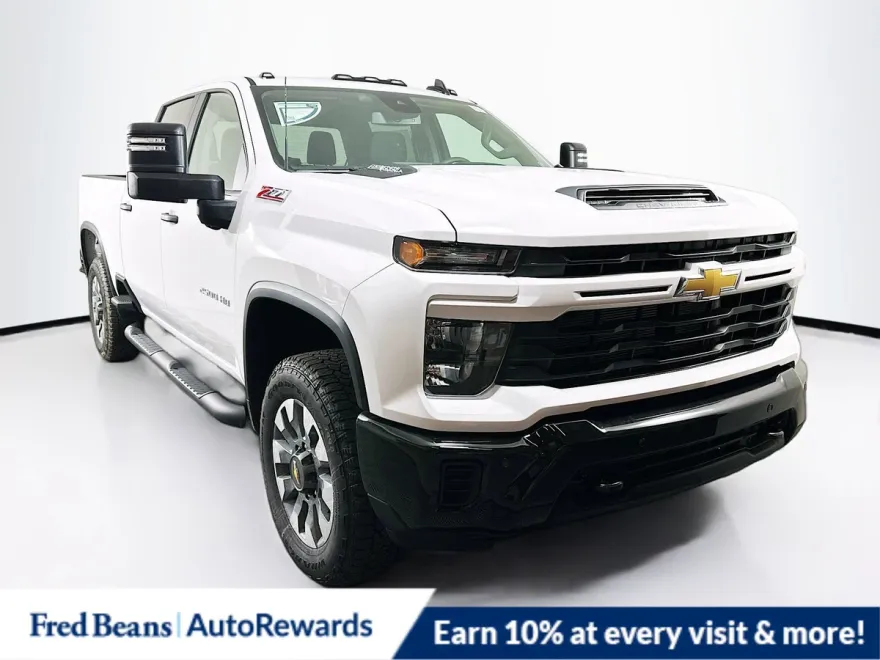 2025 Chevrolet Silverado 2500HD Custom photo 1