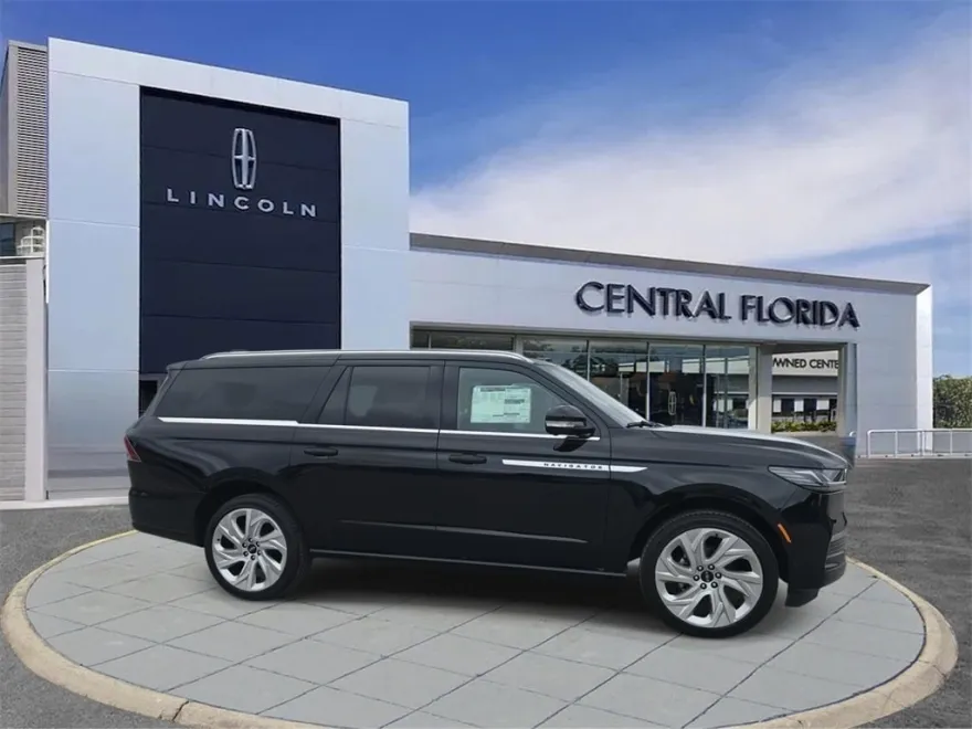 2025 Lincoln Navigator L Reserve photo 1