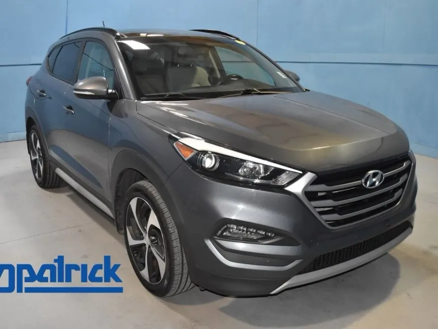 2017 Hyundai Tucson Value Sport photo 1