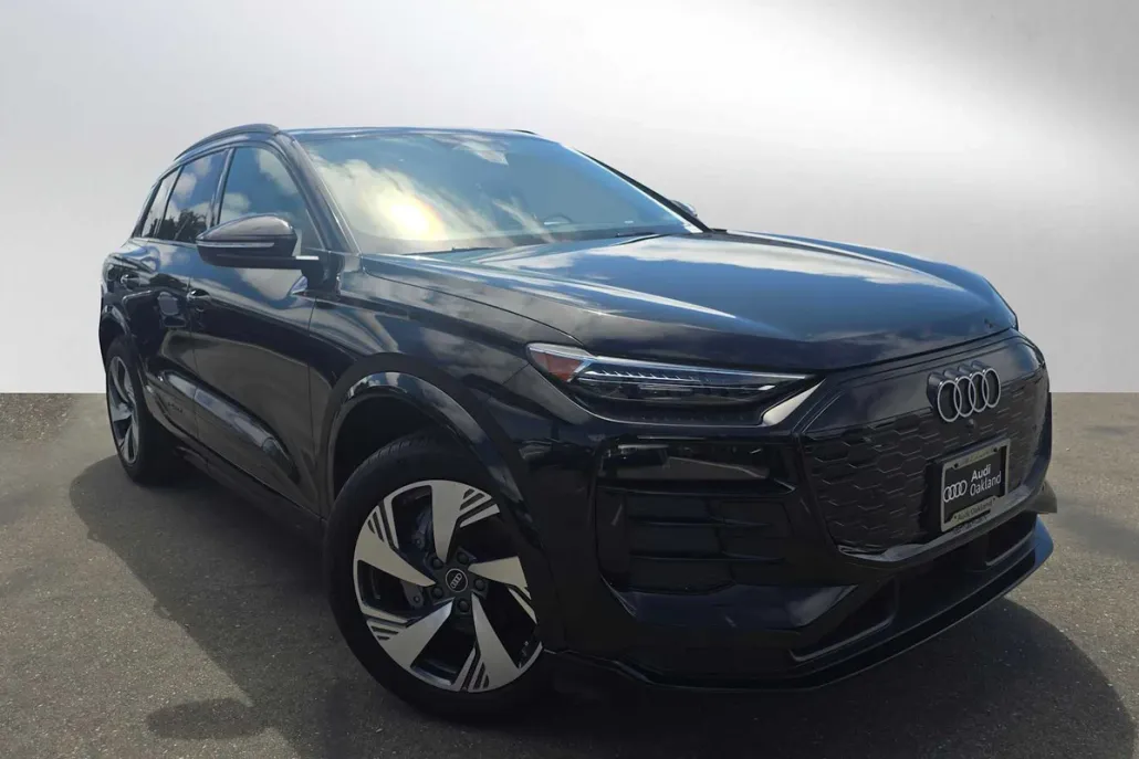 2025 Audi Q6 E-tron Premium Plus photo 1