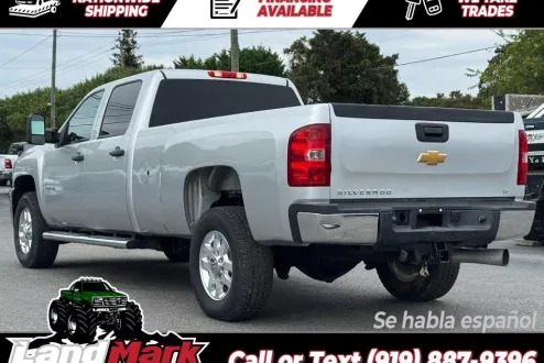 2014 Chevrolet Silverado 2500HD LT photo 3