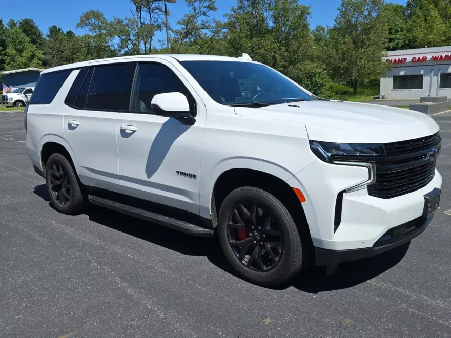 2023 Chevrolet Tahoe RST photo 1