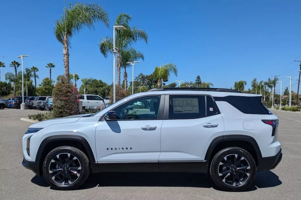2026 Chevrolet Equinox RS photo 1