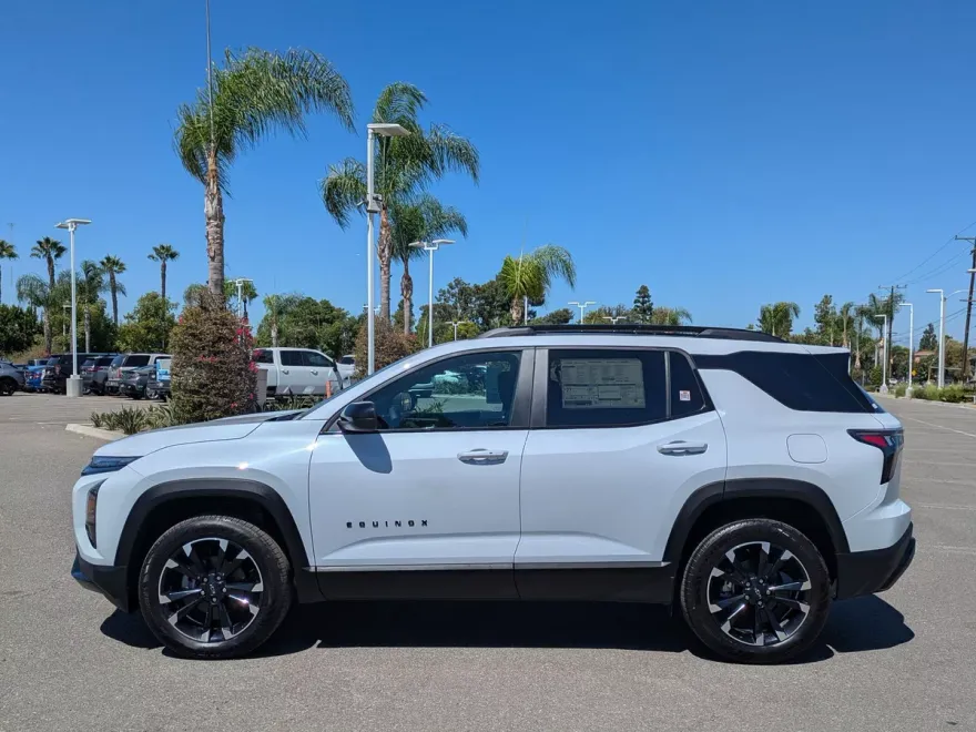 2026 Chevrolet Equinox RS photo 1