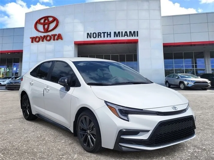 2025 Toyota Corolla SE photo 1
