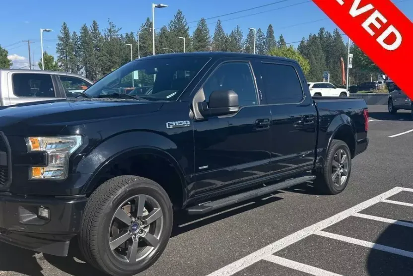2017 Ford F-150 XLT photo 1