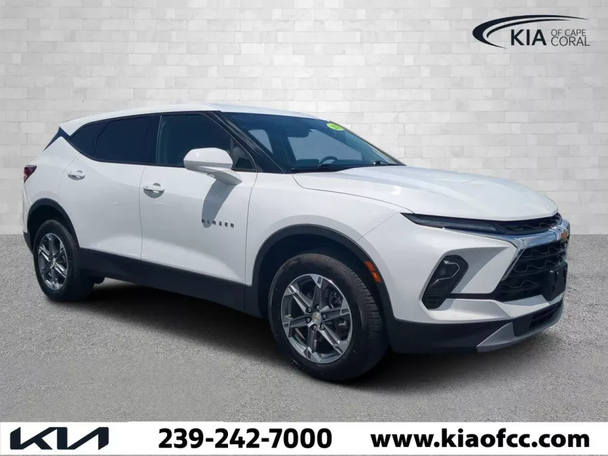 2023 Chevrolet Blazer 2LT photo 1