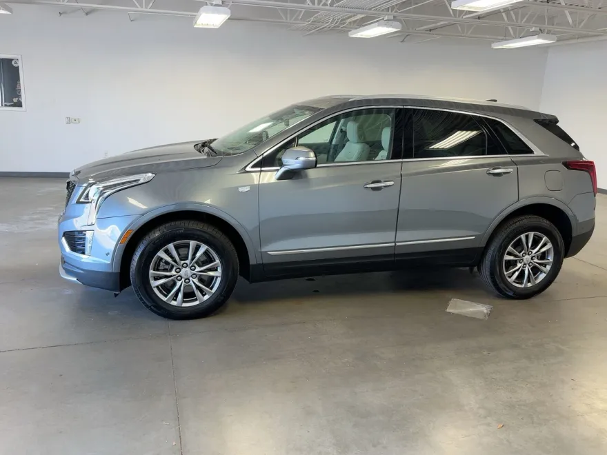 2022 Cadillac XT5 Premium Luxury photo 1