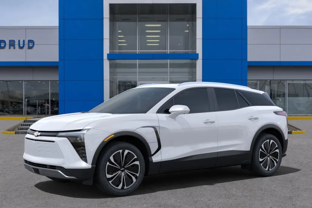 2025 Chevrolet Blazer EV photo 1