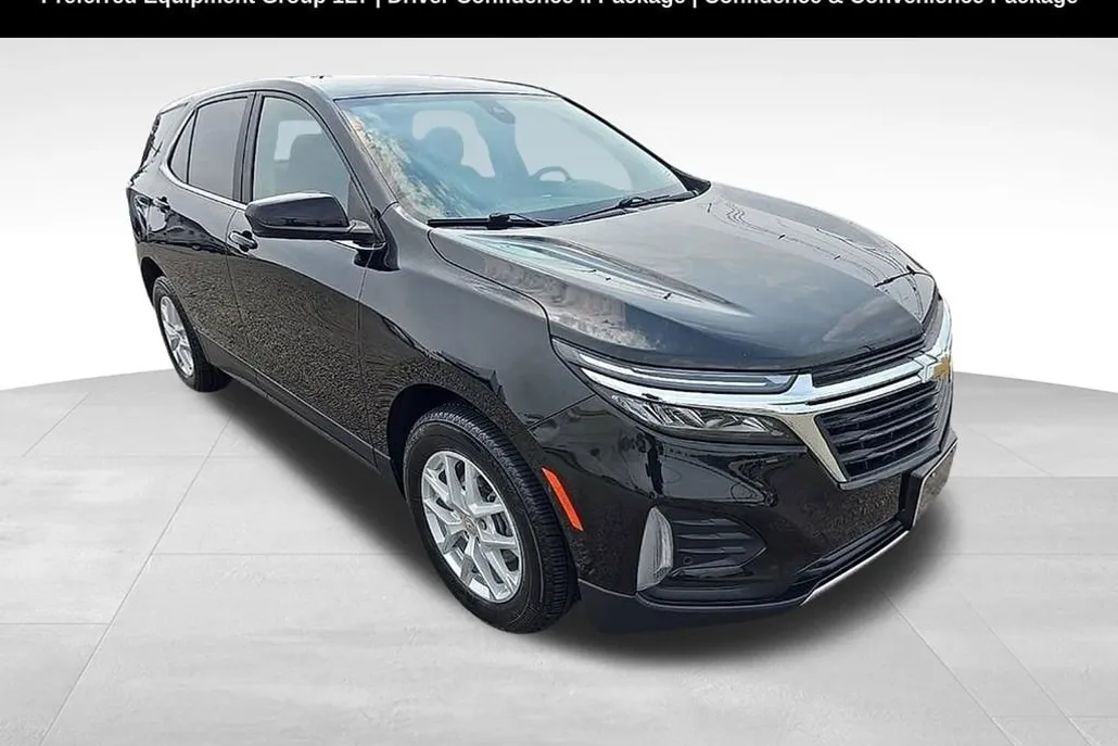 2022 Chevrolet Equinox LT photo 1