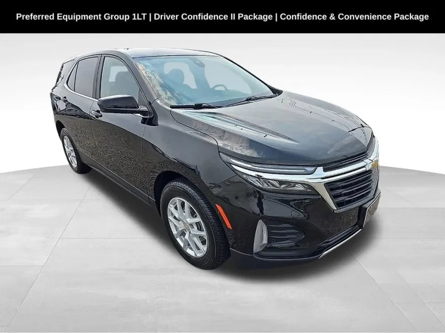 2022 Chevrolet Equinox LT photo 1
