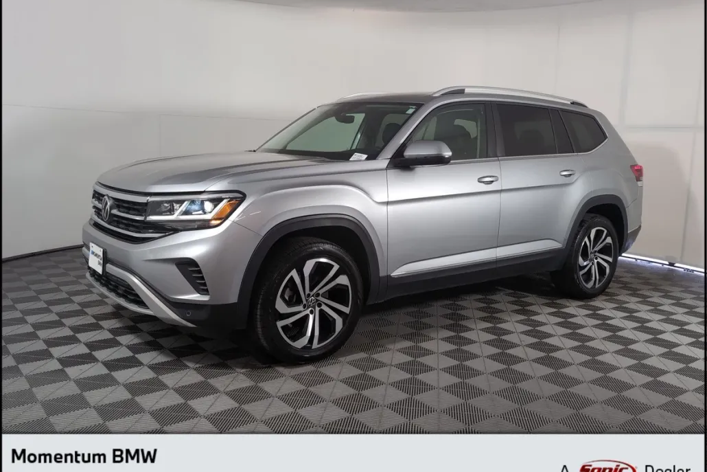 2023 Volkswagen Atlas SEL photo 1