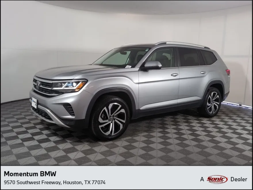 2023 Volkswagen Atlas SEL photo 1