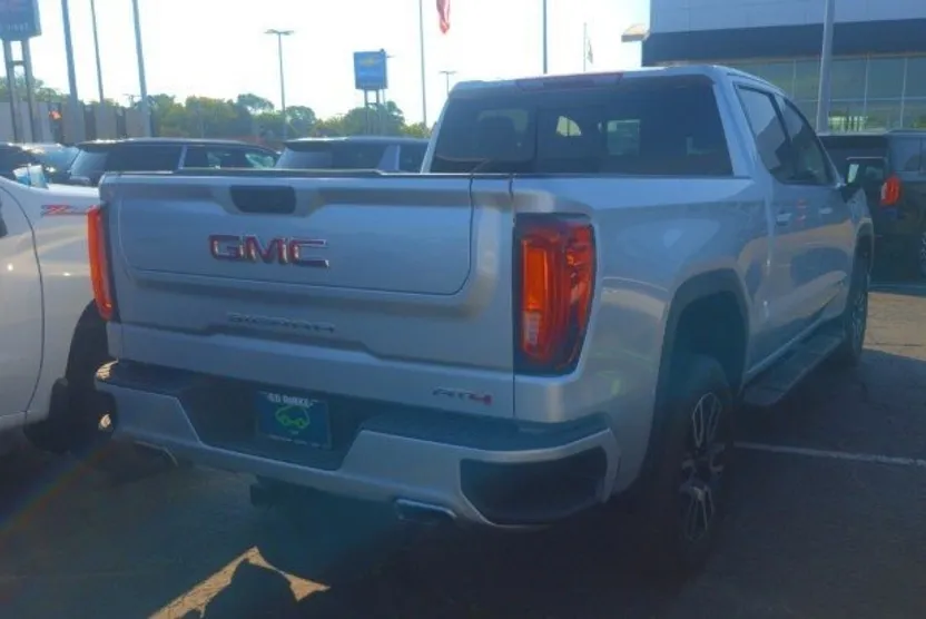 2022 Gmc Sierra 1500 AT4 photo 1