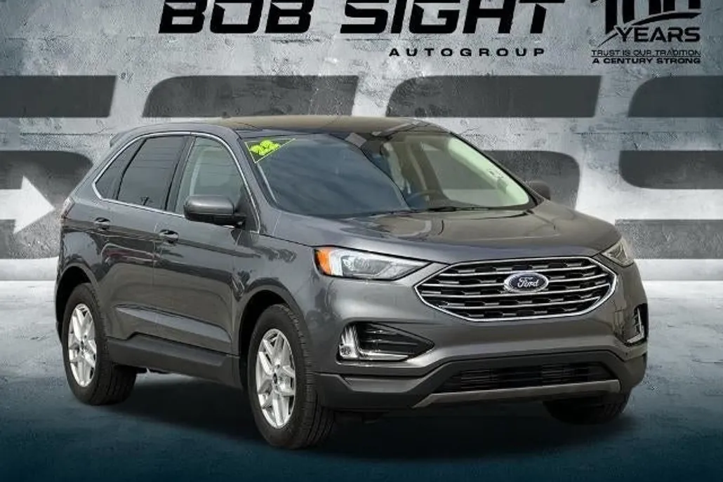 2022 Ford Edge SEL photo 1