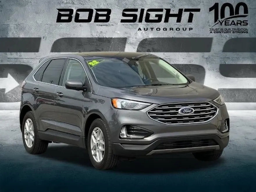 2022 Ford Edge SEL photo 1