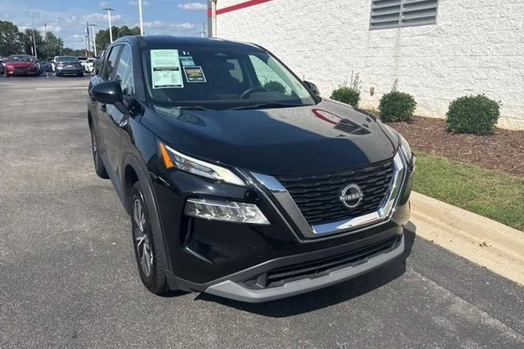 2023 Nissan Rogue SV photo 1