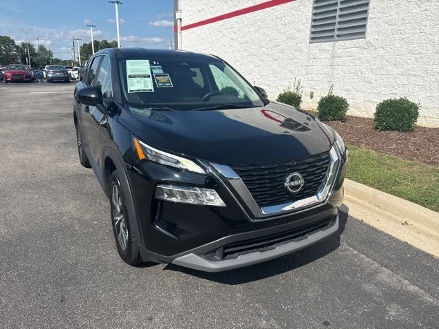 2023 Nissan Rogue SV photo 1