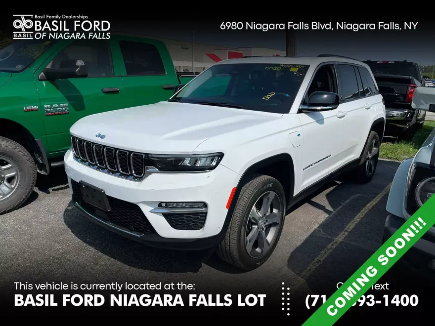 2023 Jeep Cherokee 4xe photo 1