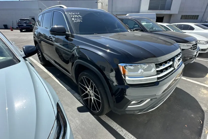 2020 Volkswagen Atlas V6 SEL Premium photo 1