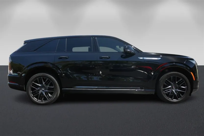 2025 Cadillac Escalade IQ Sport photo 1