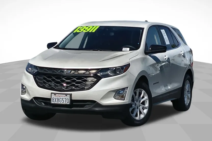 2021 Chevrolet Equinox LT photo 1
