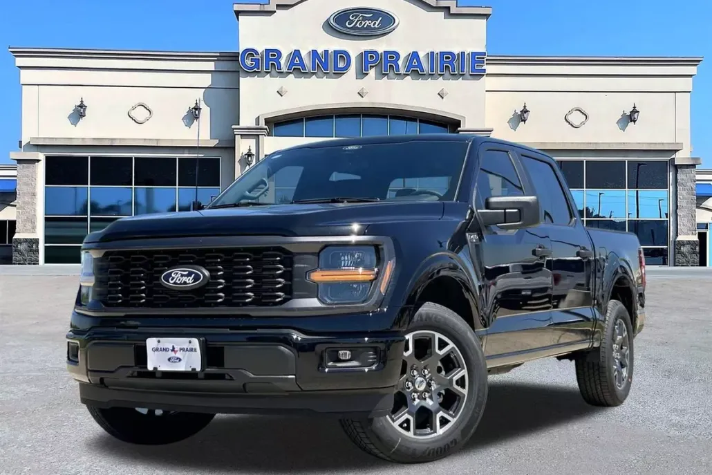 2025 Ford F-150 STX photo 1